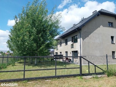 Dom w zabudowie bliźniaczej / Ligota Piękna