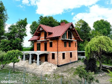 Dom na Bugiem, stan deweloperski