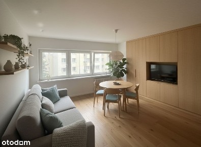 ul. 1 Sierpnia, Okęcie, Włochy, Warszawa, mazowieckie