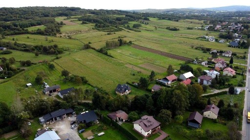 Nowoczesny dom do wykończenia w miejscowości Świerchowa z działką 18ar