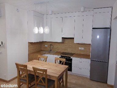 Mieszkanie 3 pok. na 1 piętrze z halą garażową