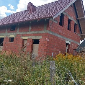 Dom jednorodzinny na sprzedaż