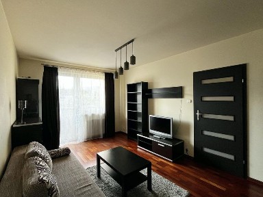 Sprzedam mieszkanie 48,5 m2 + garaż 17,10 m2 + piwnica 5,8 m2