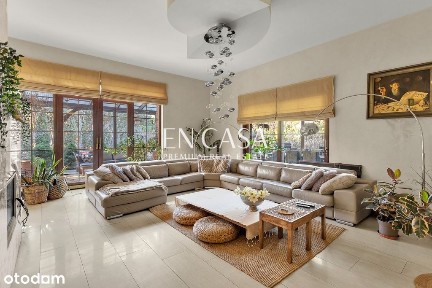 Miejska willa 450 m2 na działce blisko 9000 m2