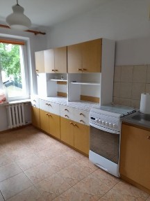 Kawalerka do wynajęcia w centrum z balkonem