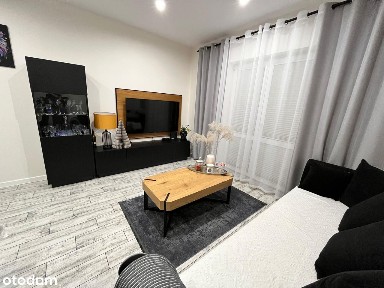 Przytulny dom pod Toruniem, przy lesie w pobliżu jezioro.