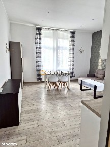 Do wynajęcia 2 pokoje z miejscem parkingowym!