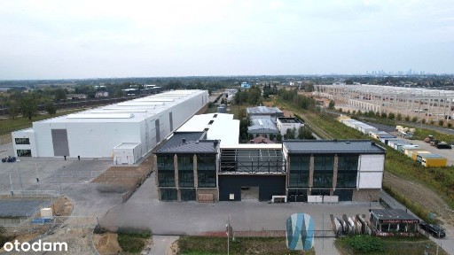 Magazyn 445m2 + biuro 380 m2