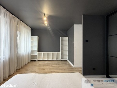 Dwa pokoje, pierwsze piętro, balkon, piwnica, park