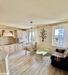 Dwupoziomowe mieszkanie, 98m w centrum Lęborka