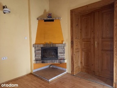 duże, mieszczańskie mieszkanie w dobrej