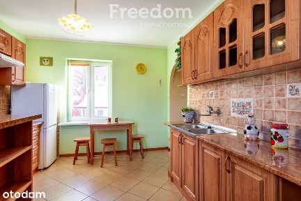 Na sprzedaż 3 pokojowe mieszkanie w centrum.