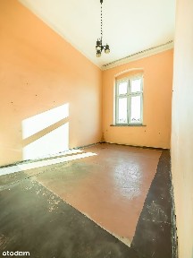 Ciche mieszkanie w kamienicy na piętrze