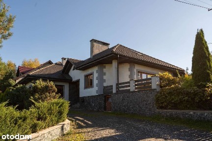 DOM Z POTENCJAŁEM I DWOMA NIEZALEŻNYMI MIESZKANIAMI - RADOCZA.