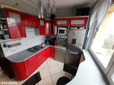 3 Pokoje z balkonem w wieżowcu