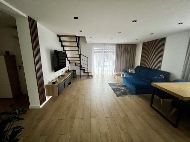 Elegancki dom z dużą działką i garażem - Lubaczów