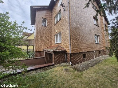 Karlino, zachodniopomorskie, dom blisko rzeki.