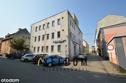 KAMIENICA RYNEK KRAPKOWIC 557 m² 12 MIESZKAŃ