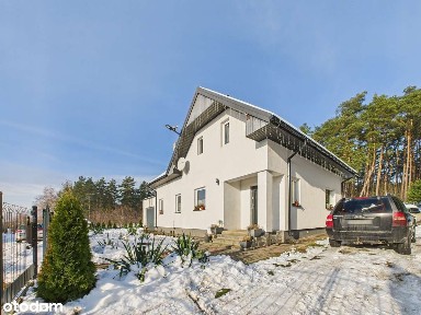 Przestronny dom z garażem przy lesie, Obrowo