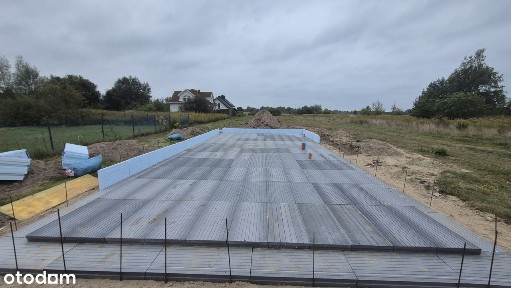 Wolnostojąca parterówka w 2 strefie Warszawy, pompa ciepła