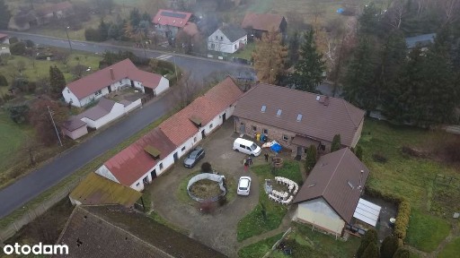 Okazja 2 domy + budynki gospodarcze 99 arów- możliwość podziału