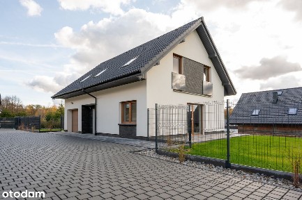 Gotowe 4 domy z I etapu inwestycji w Zawadzie