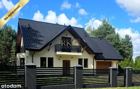 Nowoczesny dom z widokiem na las