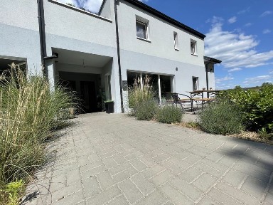 Dom dla 20 osób 3 km od p.przemysłowego. Media w cenie