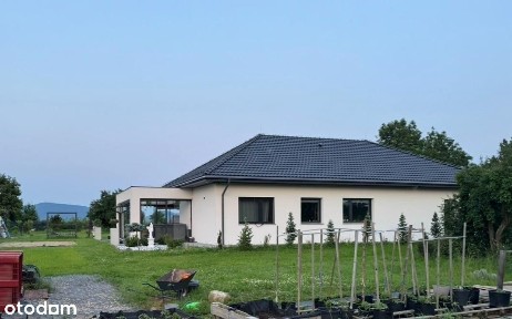 Nowoczesny dom 126 m² na działce 8650 m² • pompa ciepła • fotowoltaika