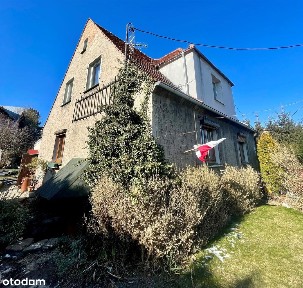 Połowa Budynku*Ogród ok.350m2*podjazd*2poziomy