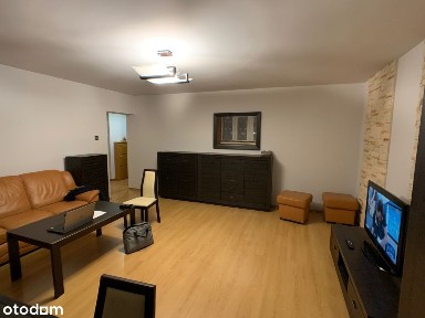 Przestronne 3-pokojowe mieszkanie z windą - super lokalizacja