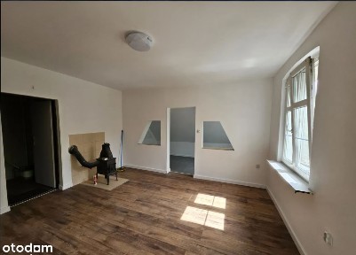 WYSPA WOLIN ZABYTKOWY DWOREK Z TARASEM