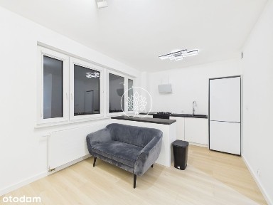 Przestronne mieszkanie 42 m² po remoncie, loggia