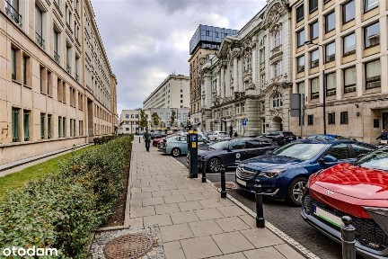 Lokal na jednej z centralnych ulic Śródmieścia