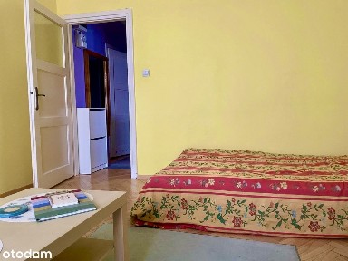 Kawalerka z oddzielną kuchnią. Balkon. Przyjazna dla zwierząt.