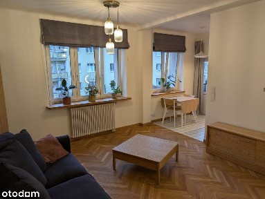 Bez prowizji. Przestronna, nowoczesna kawalerka w super lokalizacji.