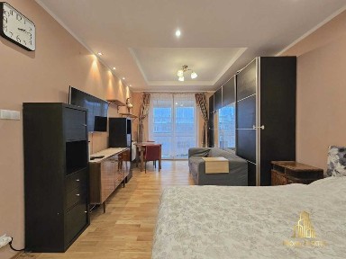Przytulne 35 m² z balkonem w sercu Nowej Huty
