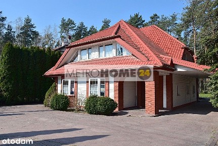 Duży wolnostojący dom z działką 3000m2 w Zalesiu Dolnym !