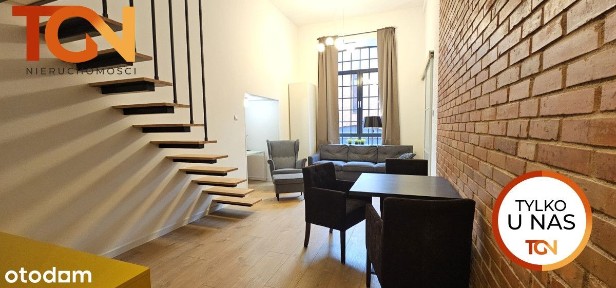 Przestronny loft z sypialnią i antresolą