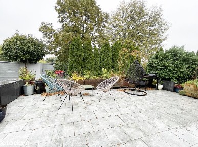 Parterowy dom wolnostojący z garażem do zamieszkania