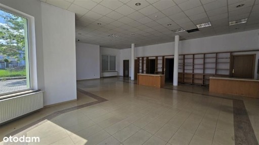 Lokal użytkowy z własnym parkingiem