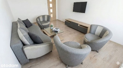 Matejki - Boczna / 2 pokoje / od zaraz/ oddzielna kuchnia