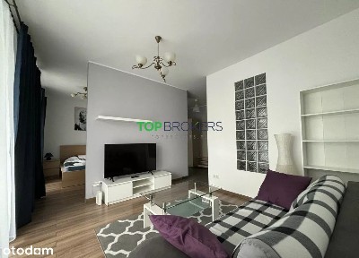 Widne dwa pokoje z oddzielną kuchnią