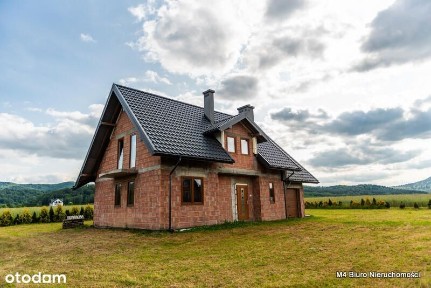 Dom z pieknymi widokami w Krasnej gm.Korczyna