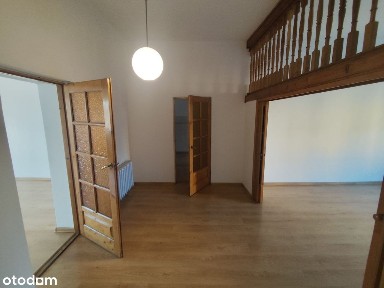 3 pokoje I Garaż i komórki I Ostatnie piętro