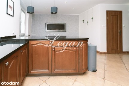 Przestronne mieszkanie z widokiem na rezerwat.