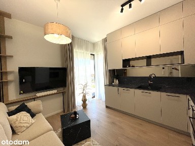 Gotowa kawalerka blisko Metro Wierzbno, WestfieldZobacz na żywo!