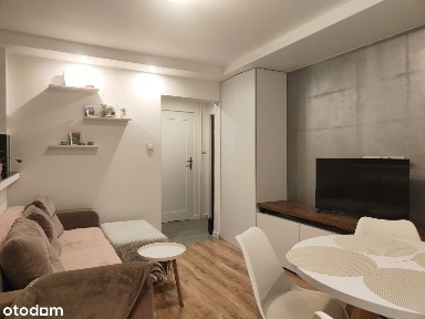 Mieszkanie 2/3 pokojowe, 40 m2 na os. Planty, po remoncie, 1 piętro