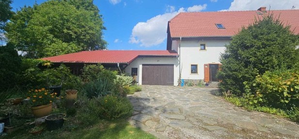 Sprzedam dom w Radziechowie