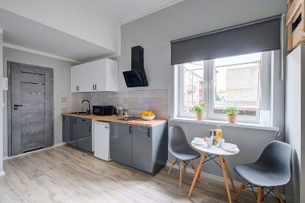 Przytulna kawalerka z antresolą w świetnej lokalizacji. Centrum.